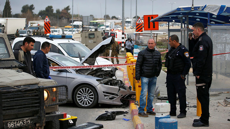 Attaque à la voiture-bélier : l'armée israélienne tire sur une Palestinienne de 16 ans (VIDEOS)