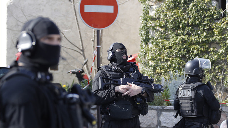 Le prochain président de la République lèvera-t-il l'état d'urgence avant son terme ?