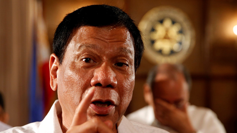 «Pourquoi venez-vous nous emmerder ?» : Rodrigo Duterte s'en prend au Parlement européen