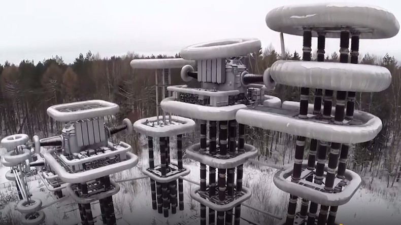 Apprendre à dompter la foudre : découvrez l'ultra-secrète «Tour de Tesla» soviétique (VIDEO)