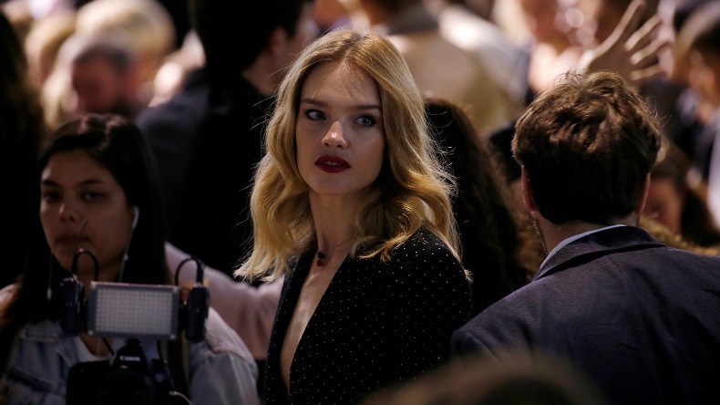 Le top-modèle Natalia Vodianova s'insurge contre l'interdiction d'Eurovision pour la chanteuse russe