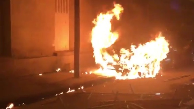 Violents heurts avec la police lors d'une manifestation de la communauté asiatique à Paris (VIDEOS)