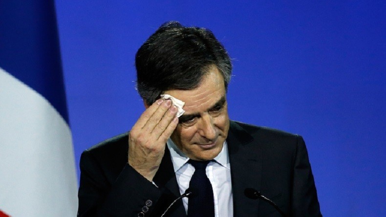 A peine sortie, la nouvelle affiche de François Fillon déjà objet de tous les détournements
