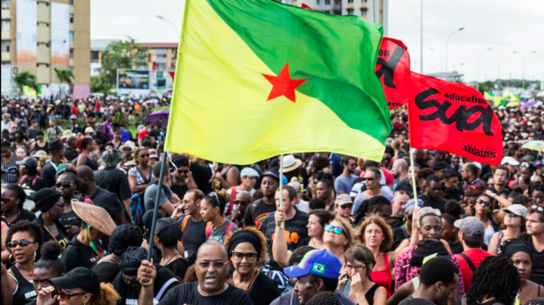 Guyane : les délégués des manifestants décident d'occuper le Centre spatial à Kourou (VIDEO)