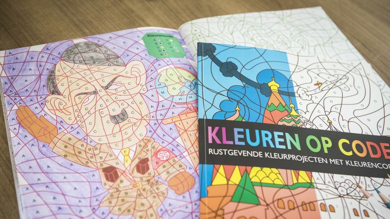 Pays-Bas : la présence d'Adolf Hitler dans des livres de coloriage pour enfants passe mal