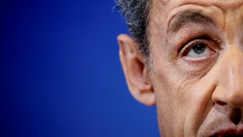 Sarkozy appelle à voter Fillon et faire table rase des ennuis judiciaires de ce dernier