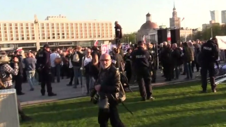 Avion présidentiel polonais : manifestations contre l'«instrumentalisation» du crash (VIDEO)