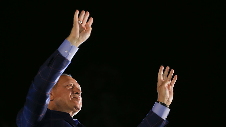 Erdogan évoque un nouveau référendum sur le rétablissement de la peine de mort
