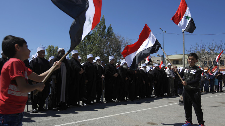Golan occupé : des centaines de manifestants commémorent l'indépendance de la Syrie (PHOTOS)