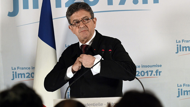 Amer, Jean-Luc Mélenchon laisse à François Fillon le soin de lutter contre le FN