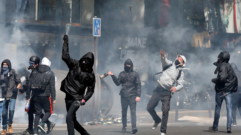 «Ni Marine ni Macron» : plusieurs milliers de manifestants en France (PHOTOS, VIDEOS)