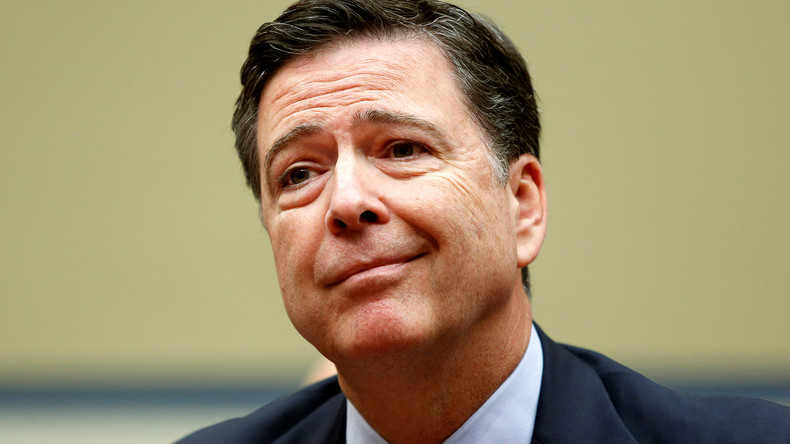 Apprenant son limogeage, James Comey croit d'abord à un canular