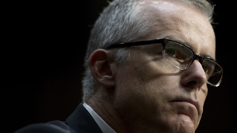 Le renvoi du patron du FBI n’arrêtera pas l’enquête sur l’ingérence russe, assure son remplaçant