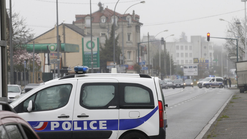 Massy: la famille du jeune homme tué en quad alors qu'il fuyait la police porte plainte
