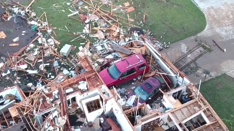 Images aériennes de la ville américaine d’Elk City, dévastée par une tornade