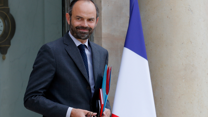 Edouard Philippe assure syndicats et patronat de l'importance qu'il accorde au dialogue social