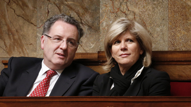 Le cabinet de Ferrand explique l'embauche de son fils par... l’illettrisme des jeunes Bretons