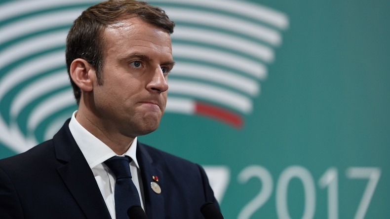 Emmanuel Macron : «Beaucoup de problèmes internationaux ne peuvent être résolus sans la Russie»