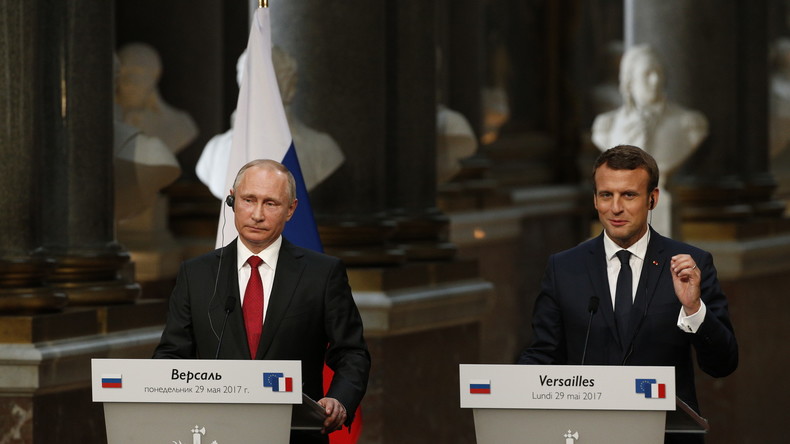 RT, un «organe de propagande» selon Macron ? Twitter partagé entre indignation et applaudissements
