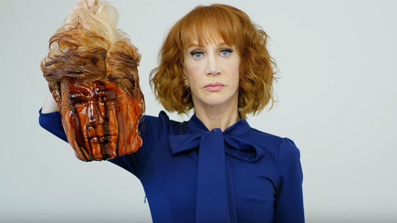 Photo d'un faux Trump décapité : l'humoriste Kathy Griffin s'excuse d'être «allée trop loin»