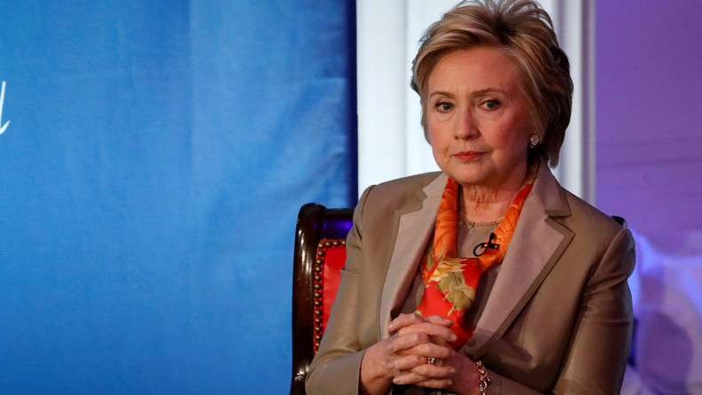 Hillary Clinton voit dans sa défaite la main de 1 000 agents russes, pas moins