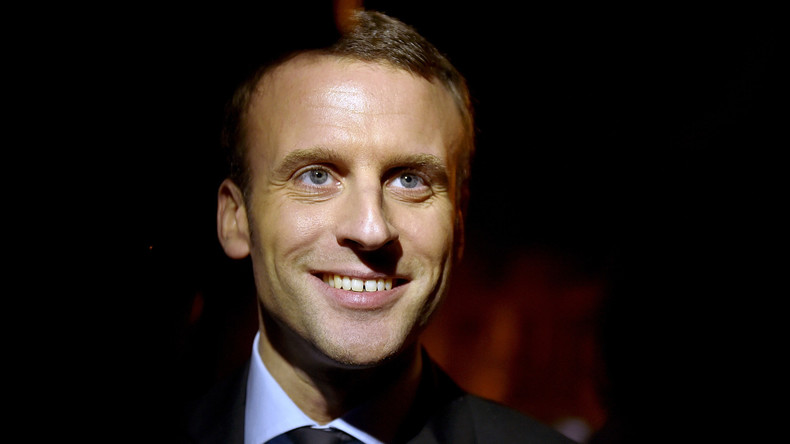 Macron prône l'apaisement avec son homologue comorien après ses propos sur les kwassa-kwassa