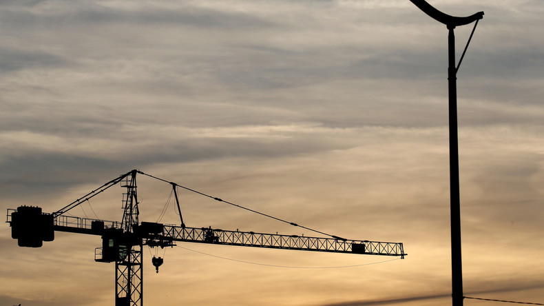 Strasbourg : deux mères au sommet d'une grue pour défendre la cause des enfants handicapés