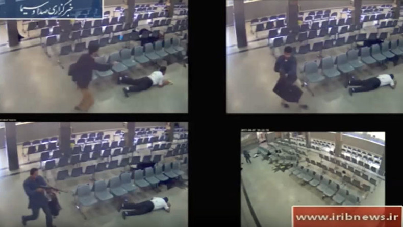 Iran : des caméras de vidéosurveillance ont filmé l’irruption des terroristes dans le parlement