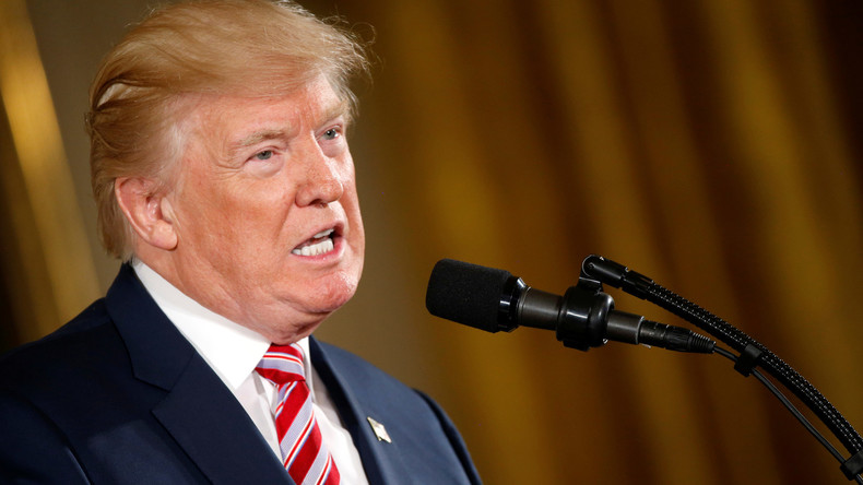 «Faux témoignages et mensonges» : Donald Trump fustige le témoignage de l’ex-patron du FBI