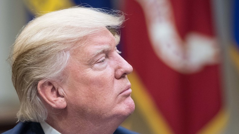 Donald Trump confirme faire l'objet d'une enquête pour avoir limogé l'ex-directeur du FBI