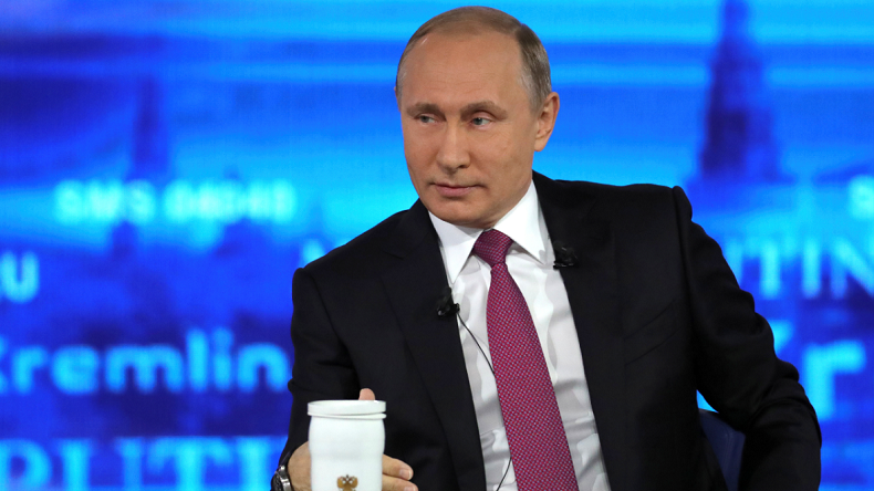 Vladimir Poutine : les sanctions américaines «compliqueront» les relations américano-russes