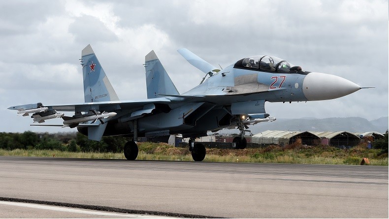 Syrie : la Défense russe annonce avoir éliminé 180 terroristes de Daesh, dont deux de leurs chefs