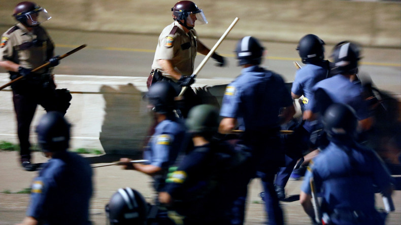 Etats-Unis : 18 manifestants arrêtés après l'acquittement d'un policier qui avait abattu un Noir