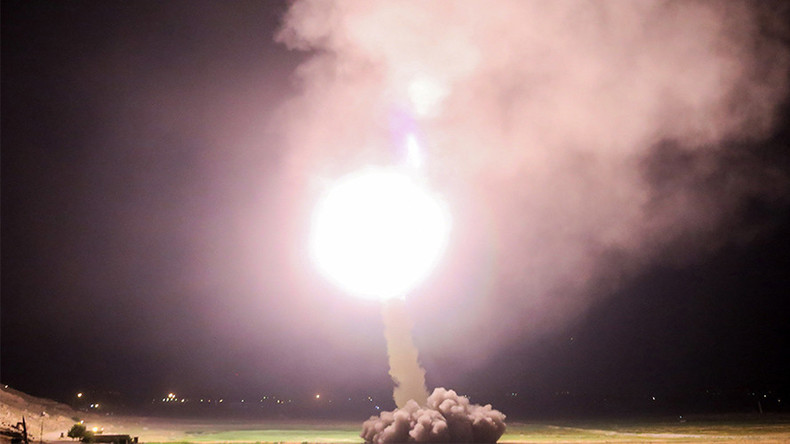 Le tir de missiles iranien en Syrie est un message à Washington et Riyad selon Téhéran