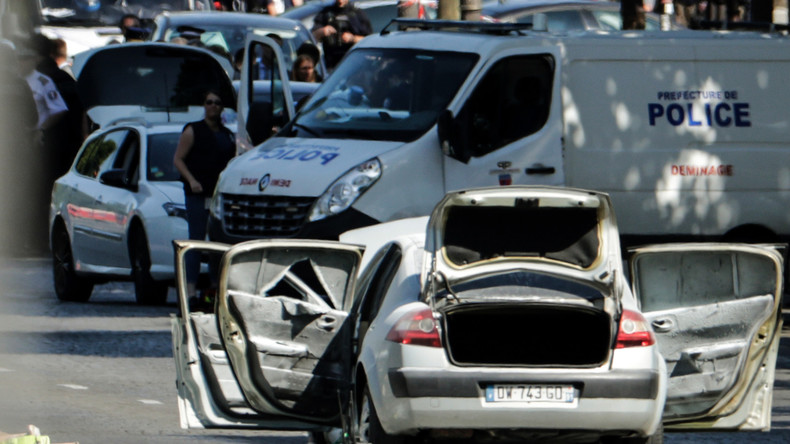 Après la tentative d'attentat des Champs Elysées, la droite durcit le ton sur les fichés S