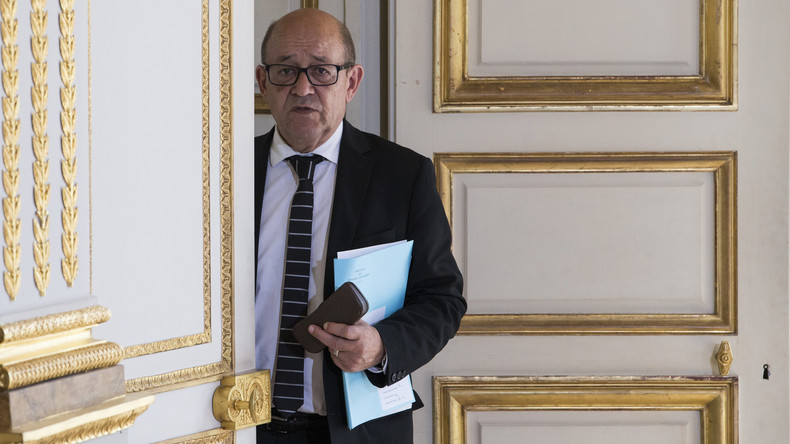 Rencontre entre Jean-Yves Le Drian et Sergueï Lavrov dans un contexte international difficile