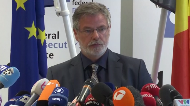 Conférence de presse du procureur belge après l'attentat à Bruxelles