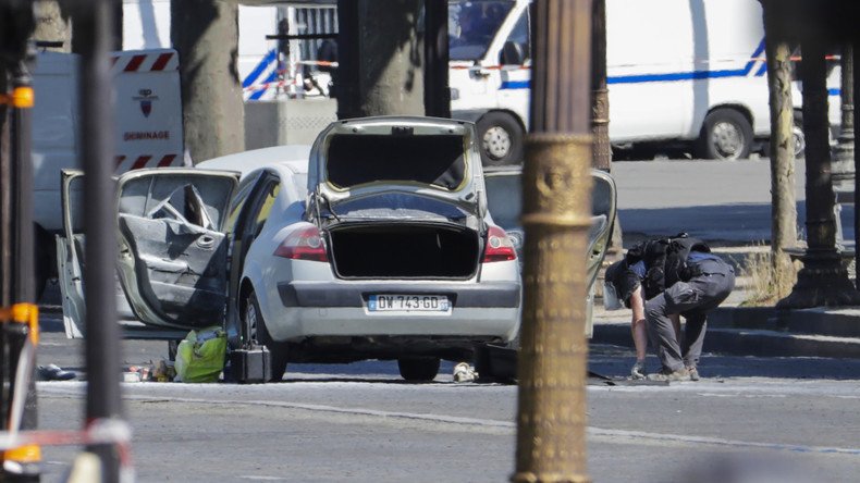 Attentat des Champs-Elysées du 19 juin : un arsenal incroyable retrouvé, selon François Molins