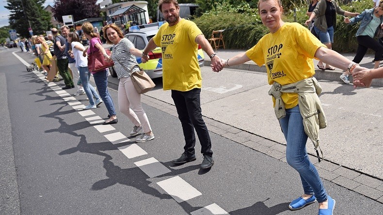 Belgique : une chaîne humaine de 90 km pour réclamer la fermeture de centrales nucléaires (PHOTOS)
