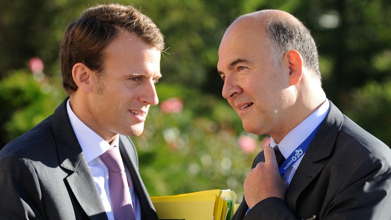 «Dérapage» budgétaire surprise en 2016 : Moscovici vole au secours de Macron, ministre de l'Economie
