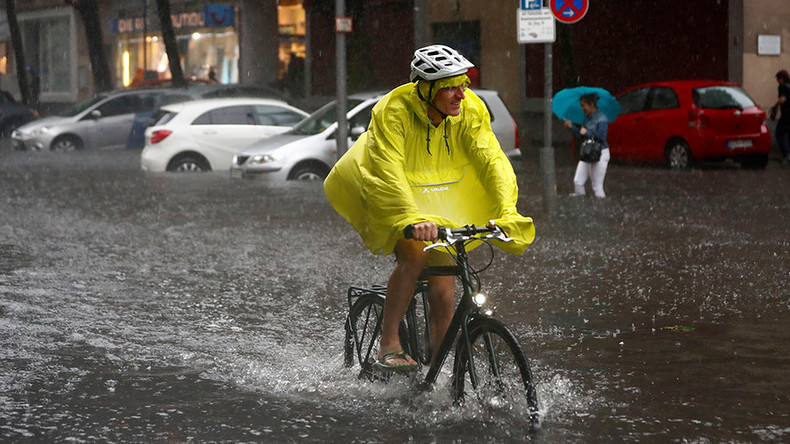 Etat d’urgence déclenché et paddles dans les rues : Berlin sous des pluies torrentielles