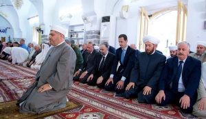 Syrie : rare apparition du président Assad en dehors de Damas à l'occasion de l'Aïd (VIDEO)
