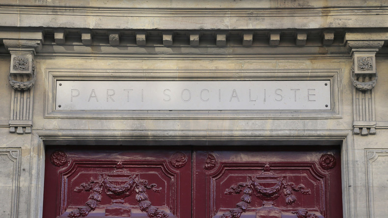 Après le départ de Hamon, le PS moribond peut-il survivre à la guerre des gauches ?