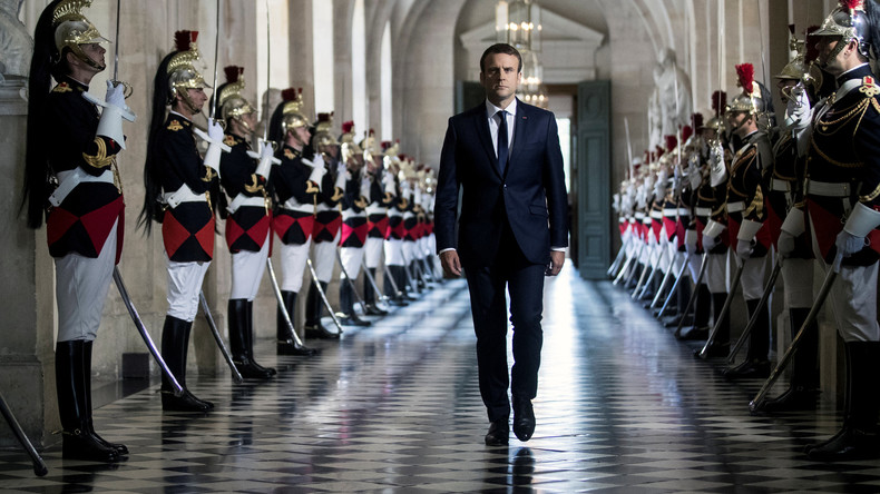 Trop «complexe», trop vide, trop long : les internautes affrontent le discours de Macron avec humour