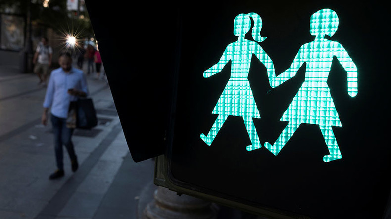 Stockholm va dépenser 10 000 euros pour des feux de circulation avec des personnages de même sexe