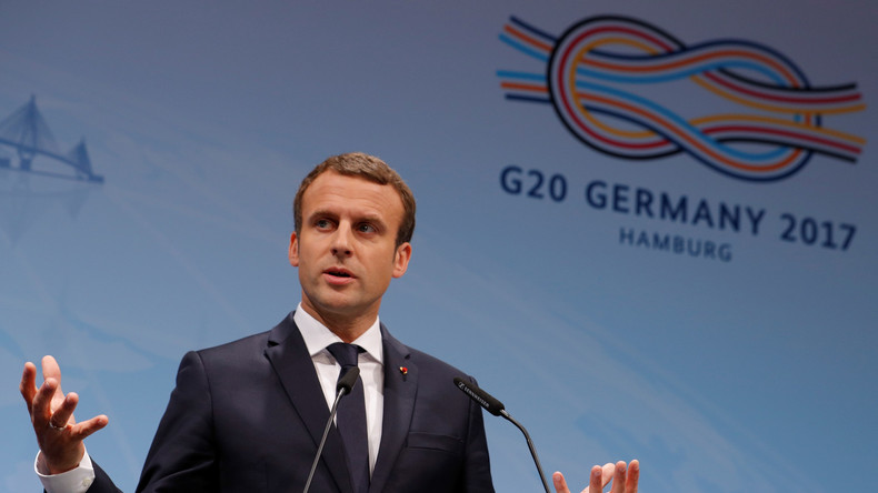 Macron confirme le changement de la politique française en Syrie et tacle Hollande et Sarkozy