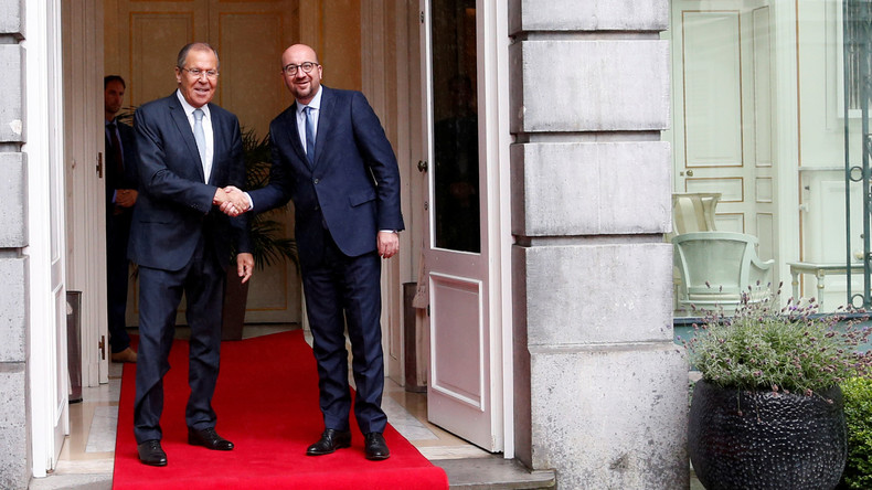 Le ministre russe des Affaires étrangères Sergueï Lavrov rencontre son homologue belge