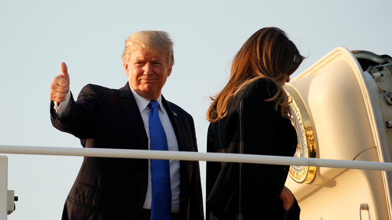 «La France n’est plus la France» : accueilli en grande pompe à Paris, Trump changera-t-il d’avis ?