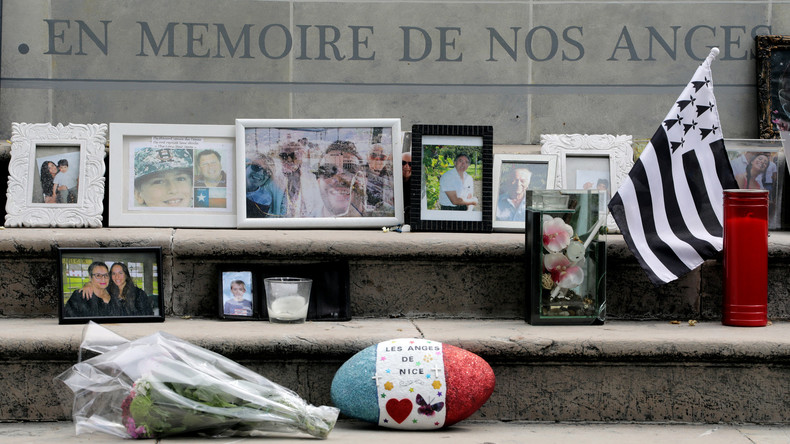 Le numéro de Paris Match sur l'attentat de Nice sera-t-il retiré de la circulation ? Réponse à 18h