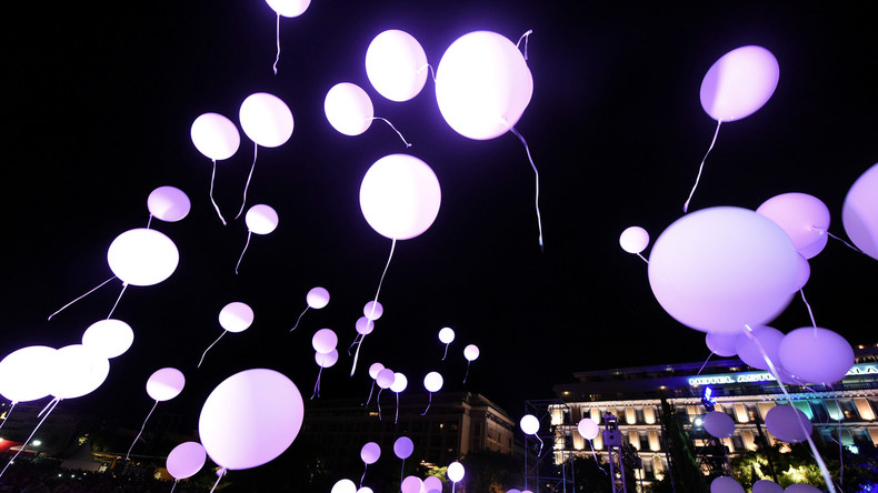 Nice : hommage nocturne aux victimes de l'attentat du 14 juillet 2016 (VIDEO)